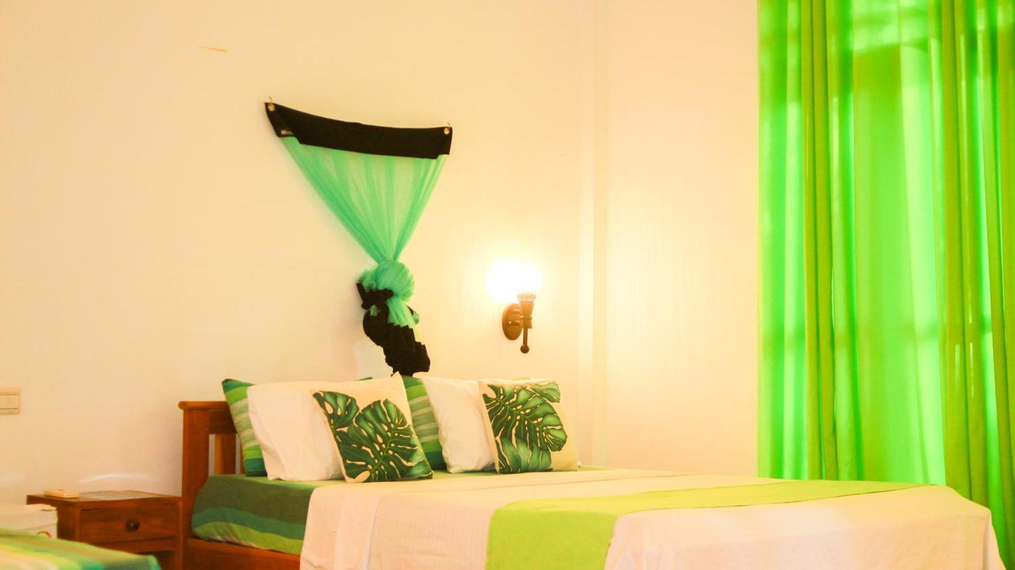 Yala Safari River View Hotel Tissamaharama Exterior foto